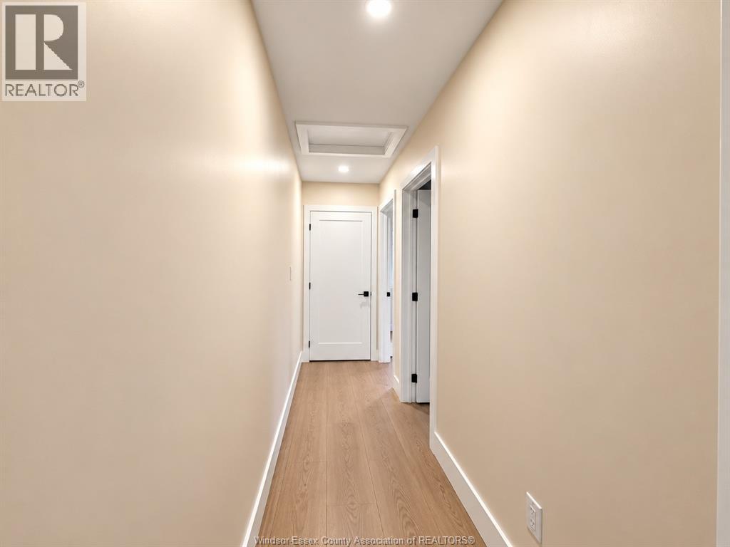 2420 Bernard Property Photo 8