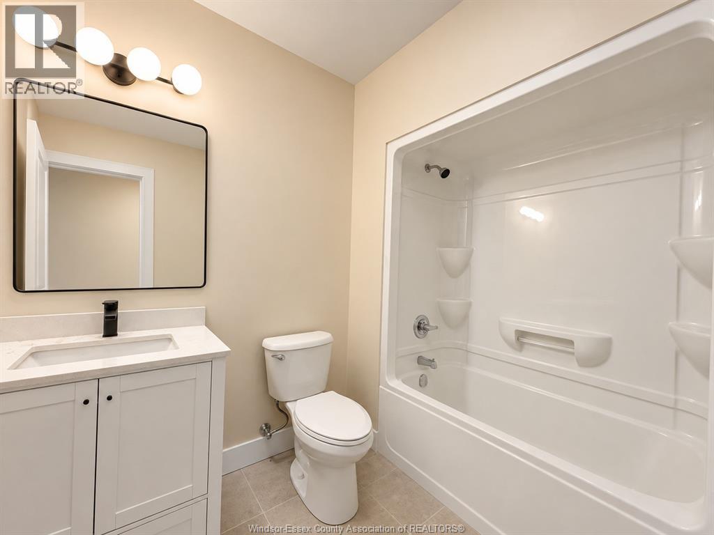 2420 Bernard Property Photo 10