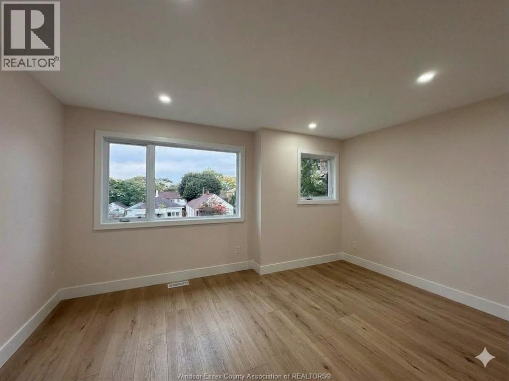 2420 Bernard Property Photo 12