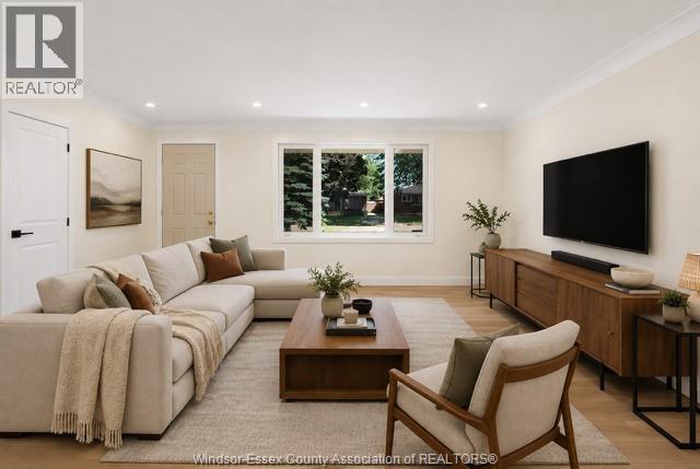 1237 Homedale Property Photo 11