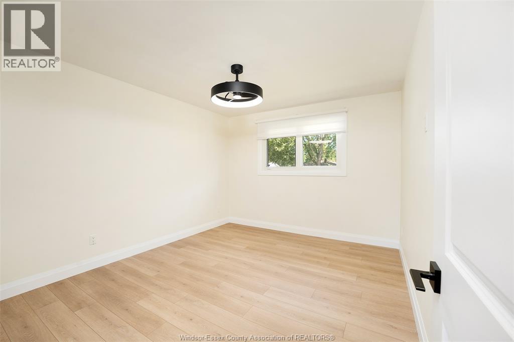 1237 Homedale Property Photo 19