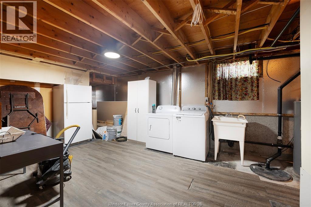 1237 Homedale Property Photo 30
