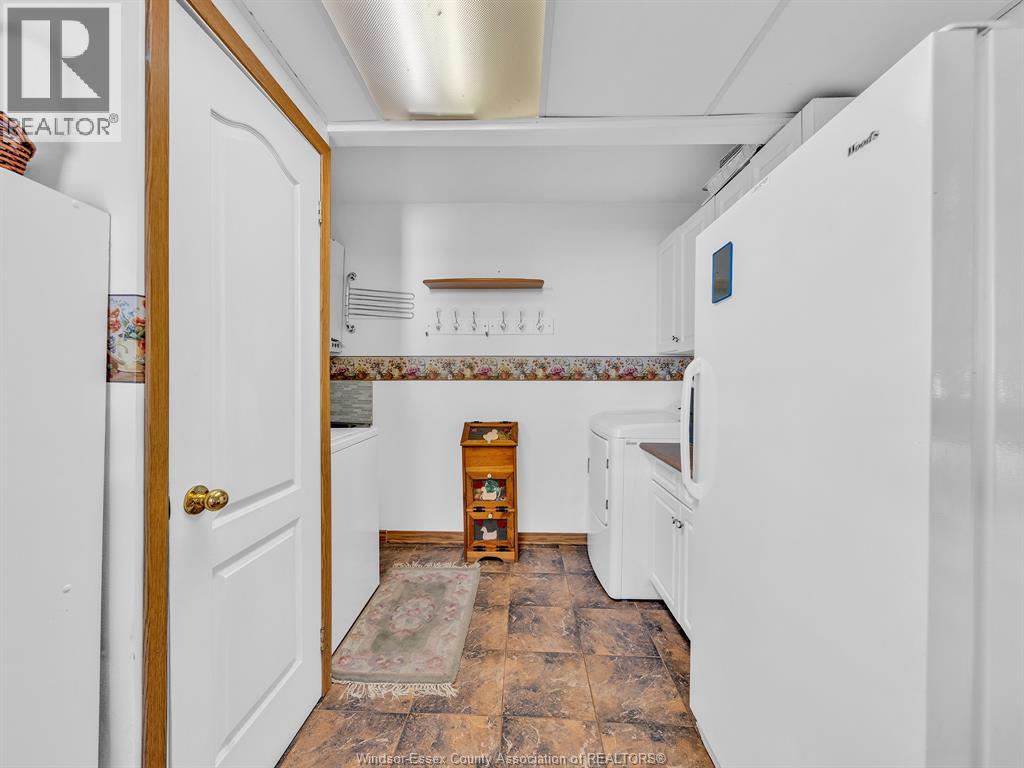 6565 Riverside Drive East Property Photo 25