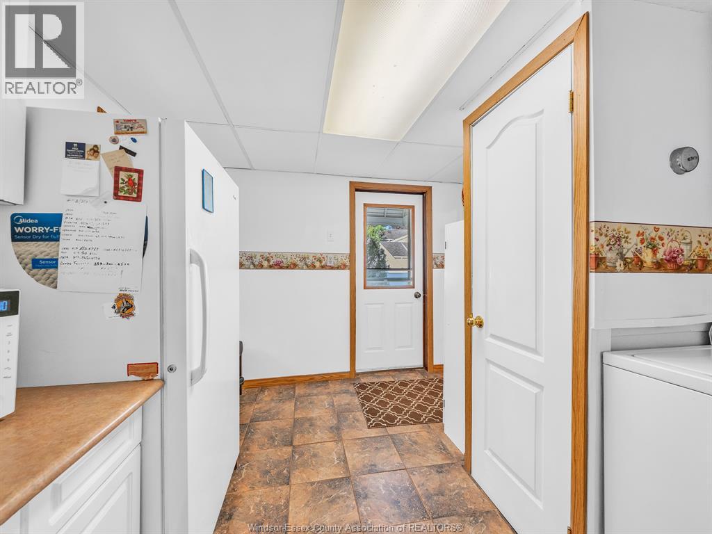 6565 Riverside Drive East Property Photo 27