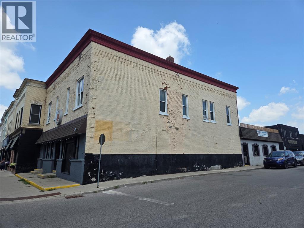 4196 Petrolia Line Property Photo 2