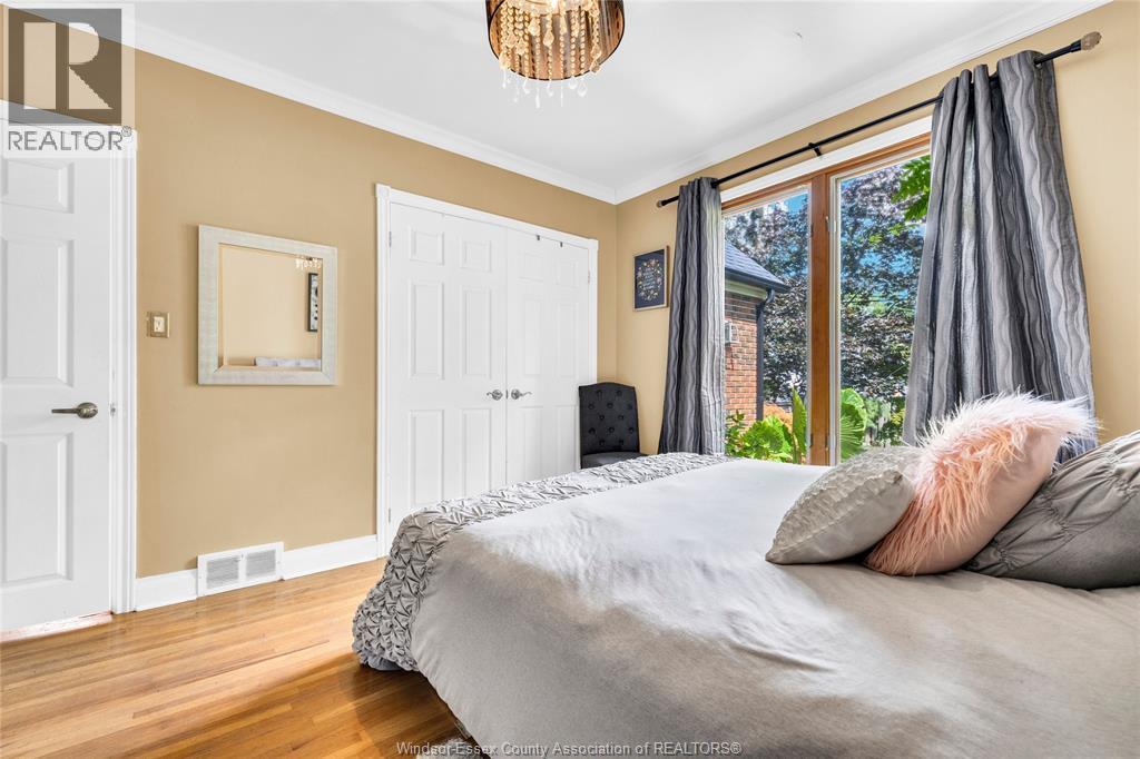 466 Matthew Brady Property Photo 13