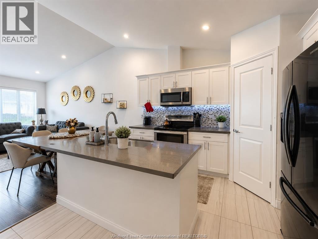 3639 Hallee Property Photo 4