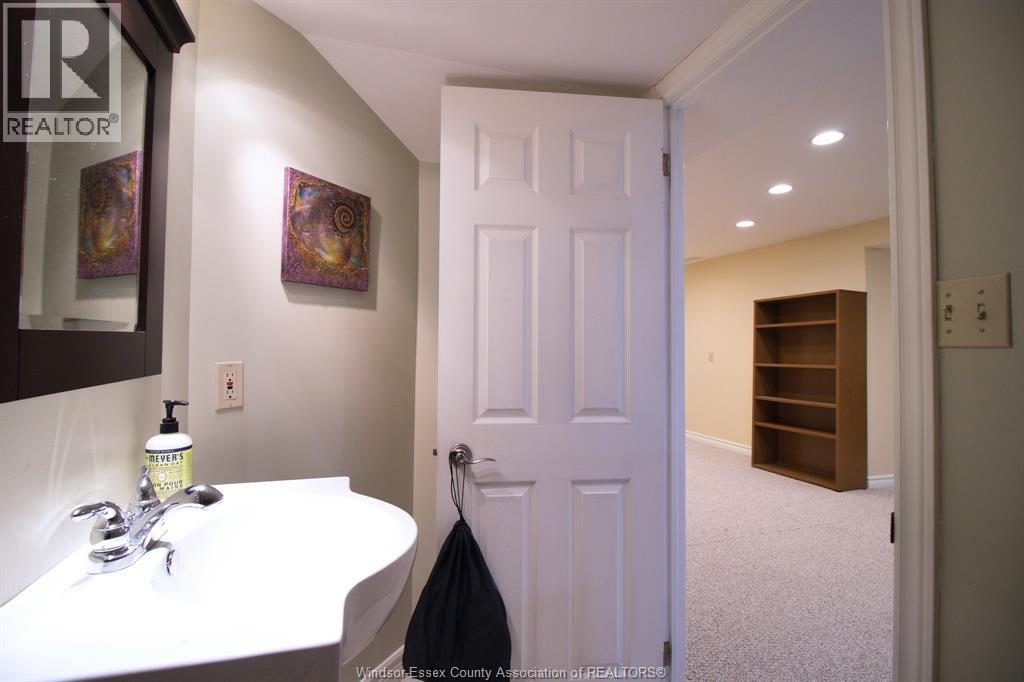 2 Thomas Street Property Photo 26