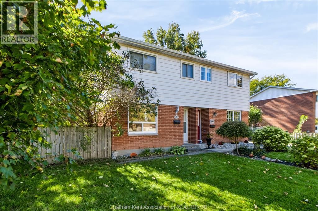 106 Wedgewood Avenue Property Photo 2