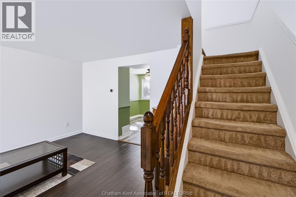 106 Wedgewood Avenue Property Photo 8