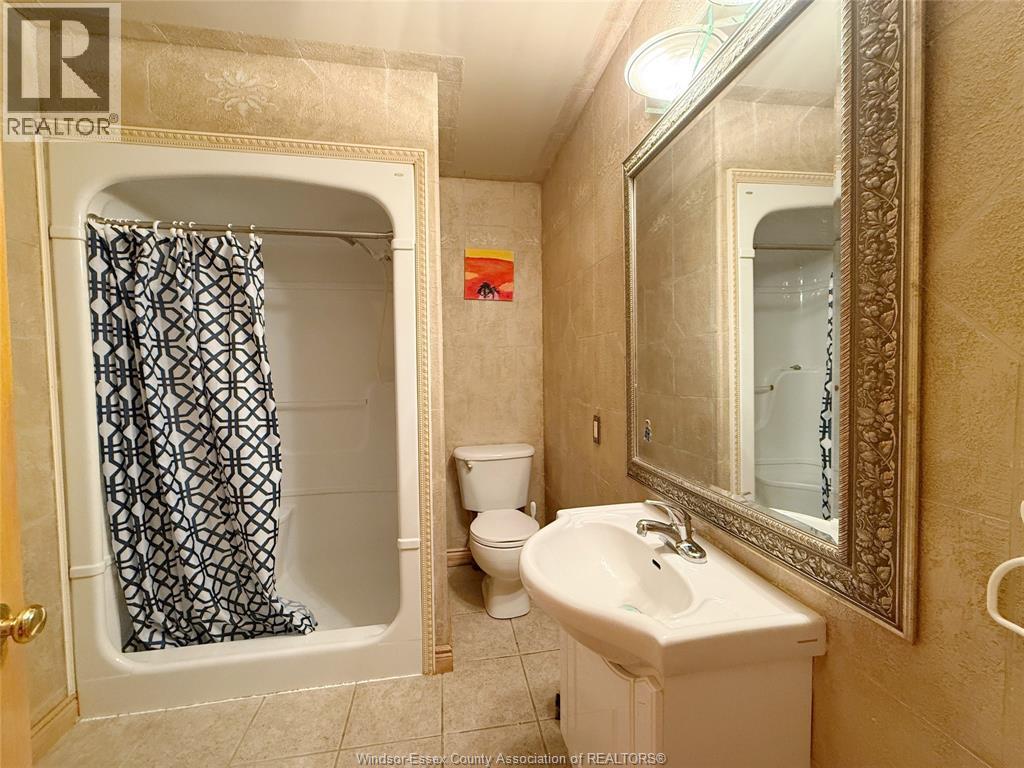 546 Compton Court Property Photo 19