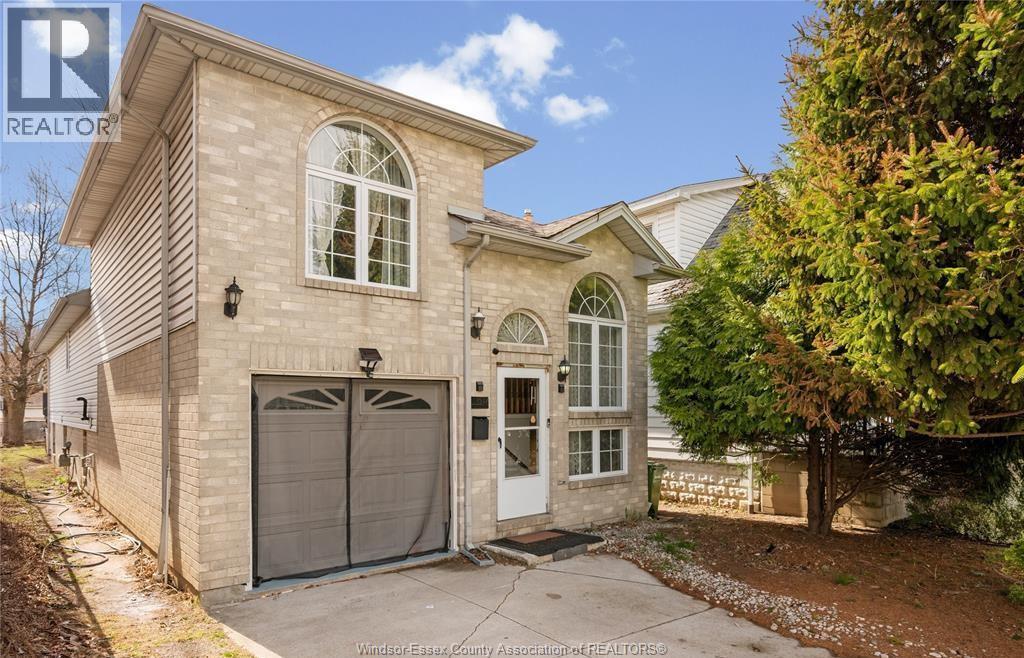 1537 LANGLOIS Unit# LOWER Property Photo 1