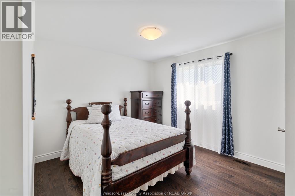 208 Clarke Property Photo 24