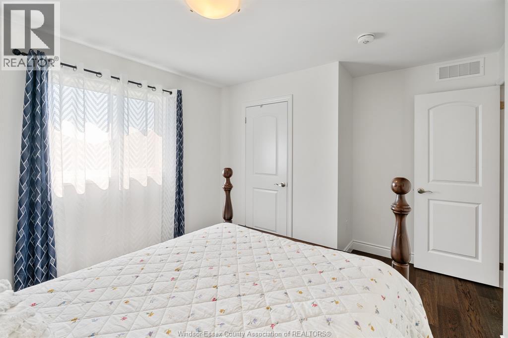 208 Clarke Property Photo 27