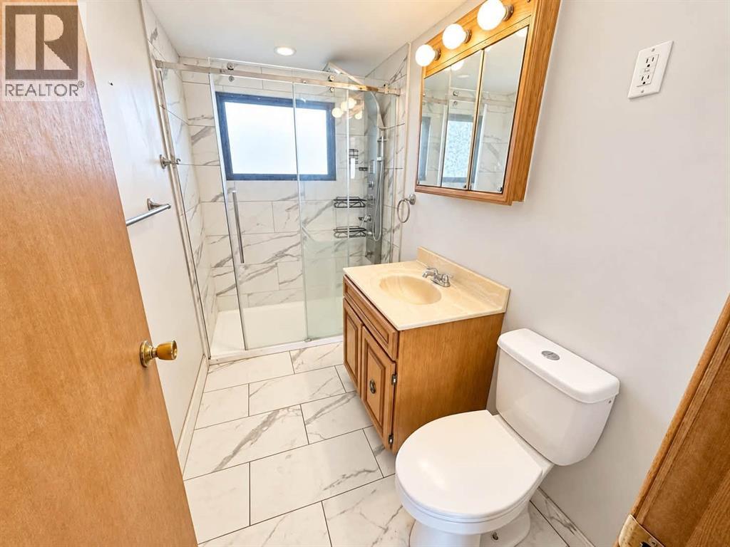 18200 Erie Shore Drive Property Photo 11