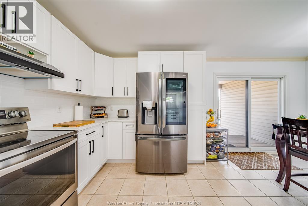 1488 Imperial Crescent Property Photo 20