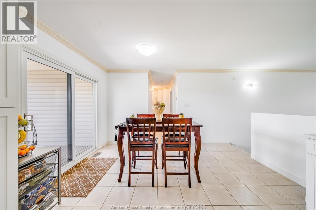 1488 Imperial Crescent Property Photo 22