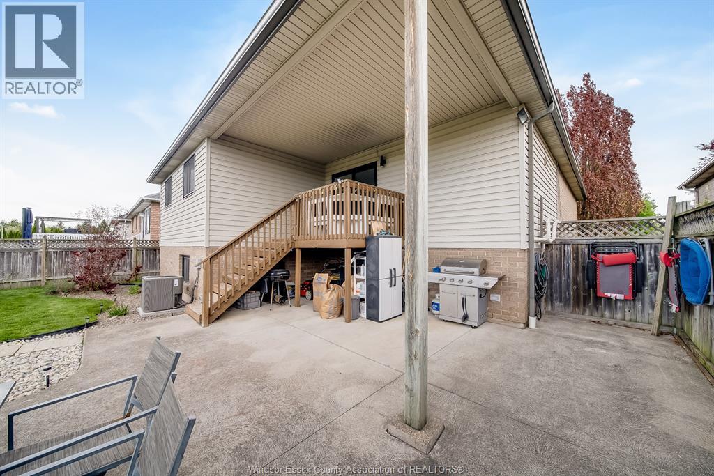 1488 Imperial Crescent Property Photo 43