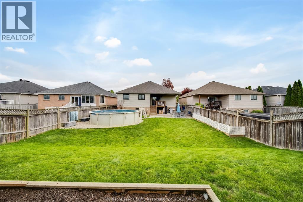 1488 Imperial Crescent Property Photo 49