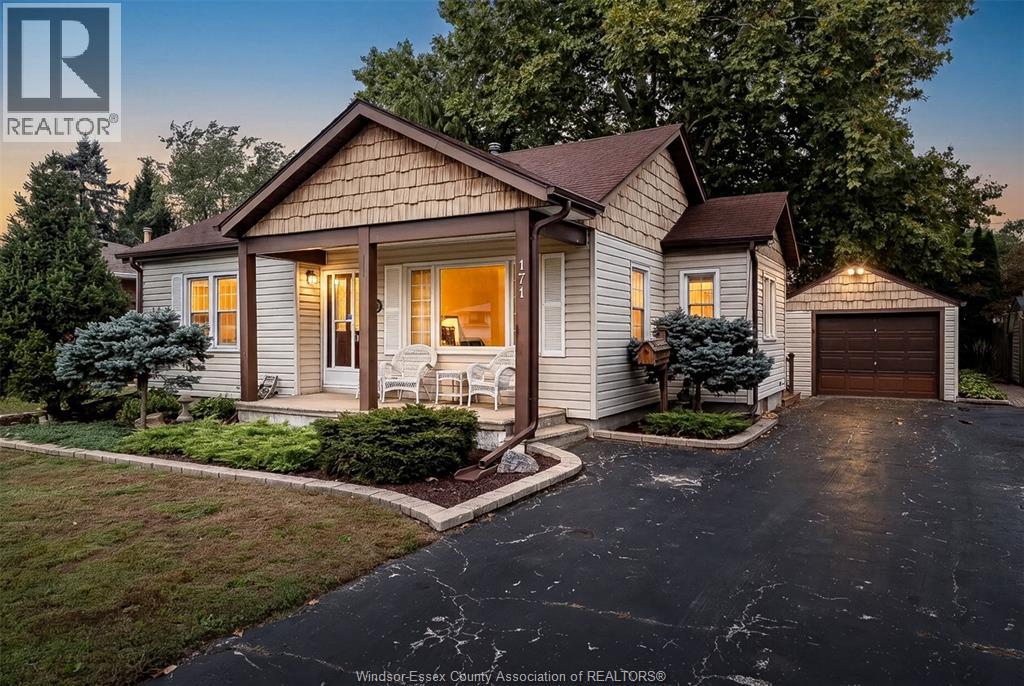 171 Maple Property Photo 1