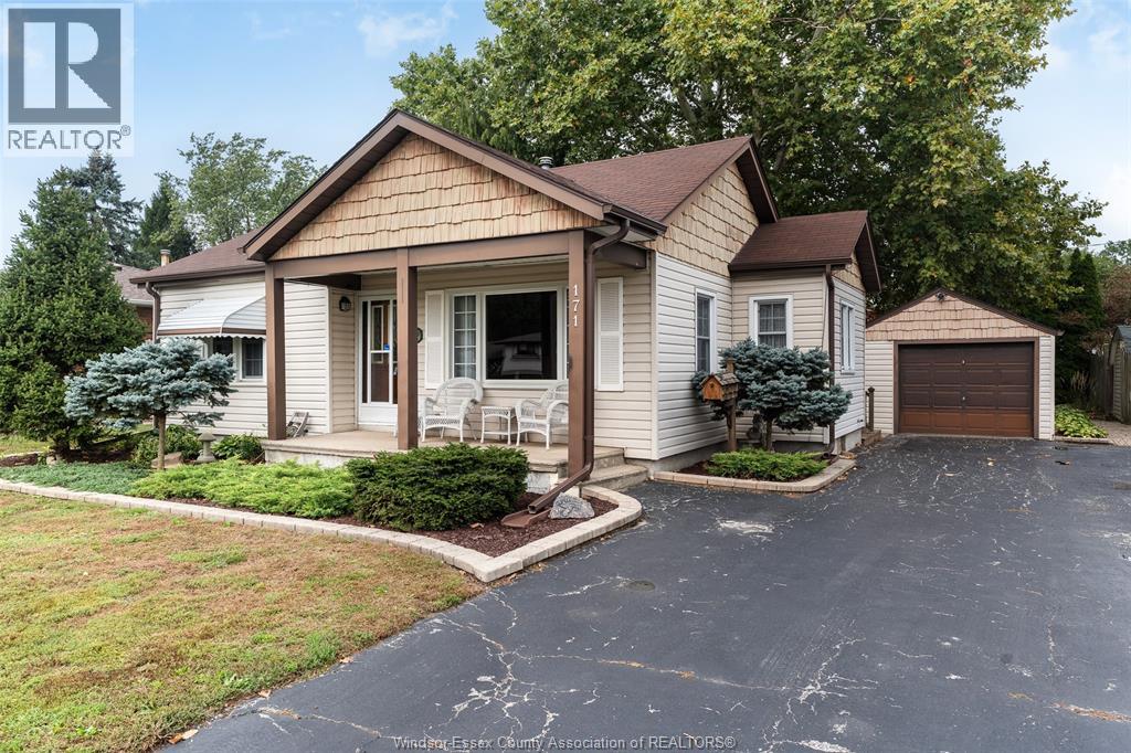 171 Maple Property Photo 5