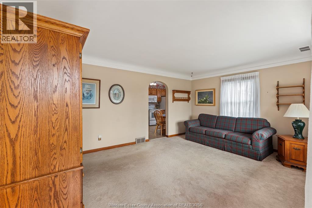 171 Maple Property Photo 12