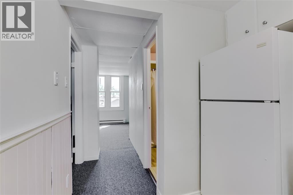 30 Duke Street South Property Photo 9