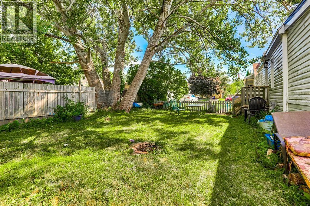 30 Duke Street South Property Photo 17