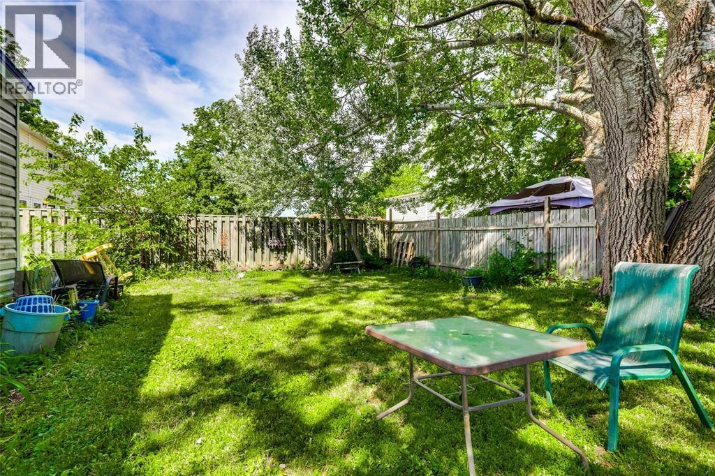 30 Duke Street South Property Photo 18