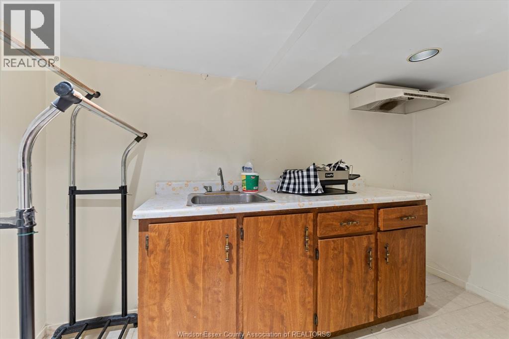 535 Randolph Avenue Property Photo 22
