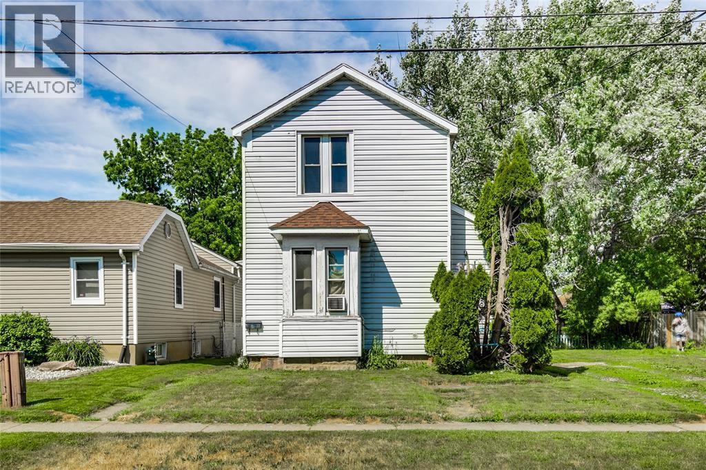 30 Duke STREET South Property Photo 1