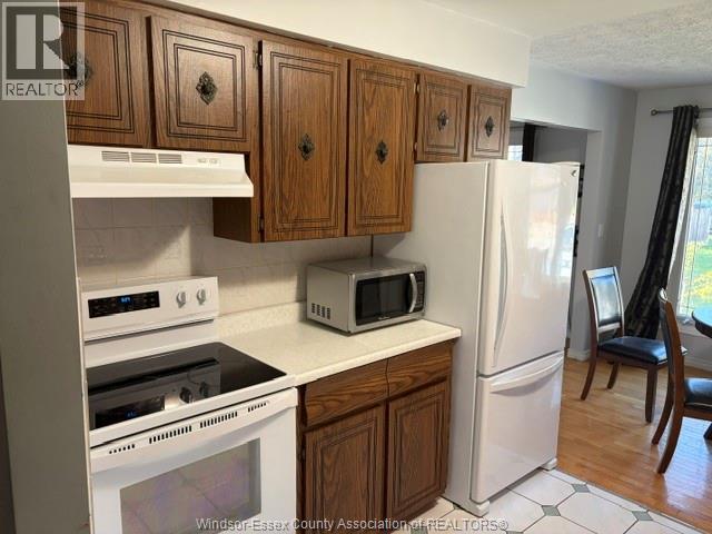 40 Holiday Court Property Photo 3