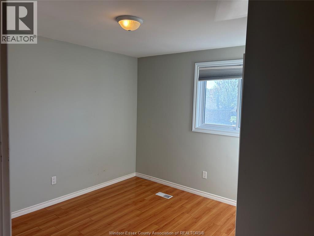40 Holiday Court Property Photo 12