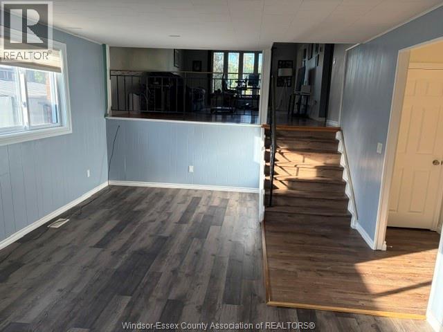 40 Holiday Court Property Photo 15
