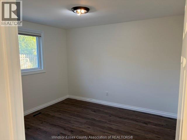 40 Holiday Court Property Photo 18