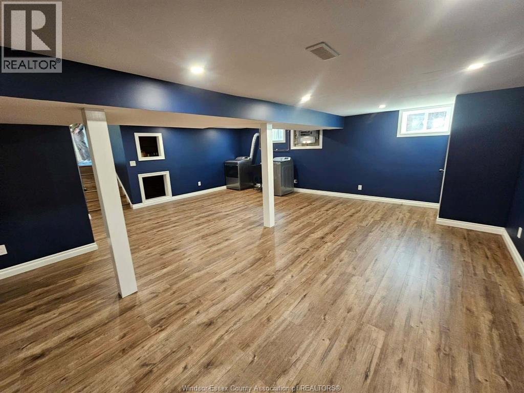 40 Holiday Court Property Photo 22