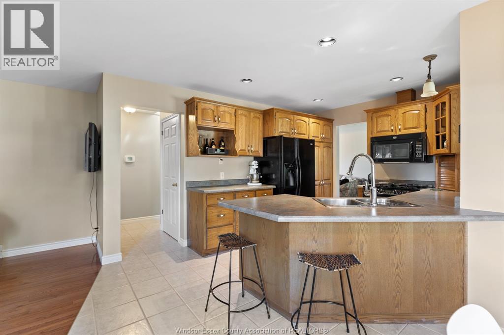 1620 Maple Property Photo 12