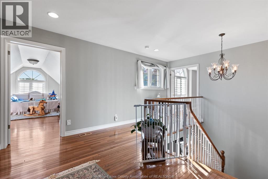 1620 Maple Property Photo 19