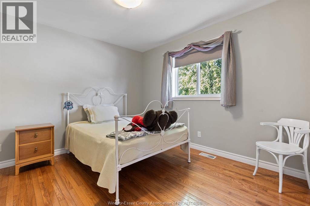 1620 Maple Property Photo 20