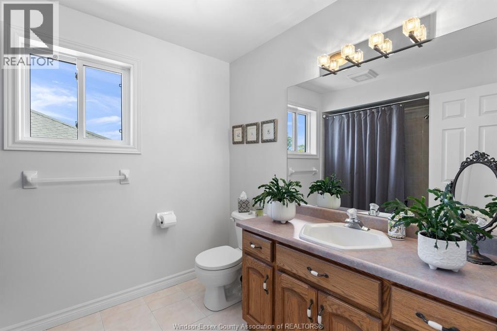 1620 Maple Property Photo 22