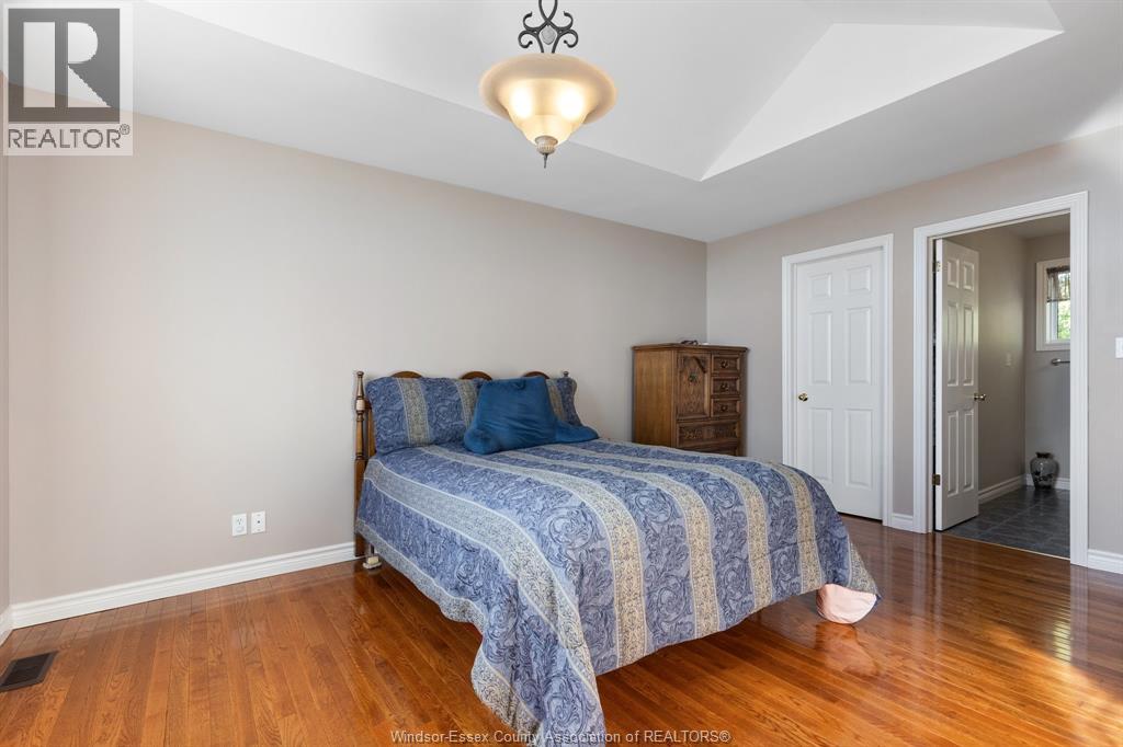 1620 Maple Property Photo 24