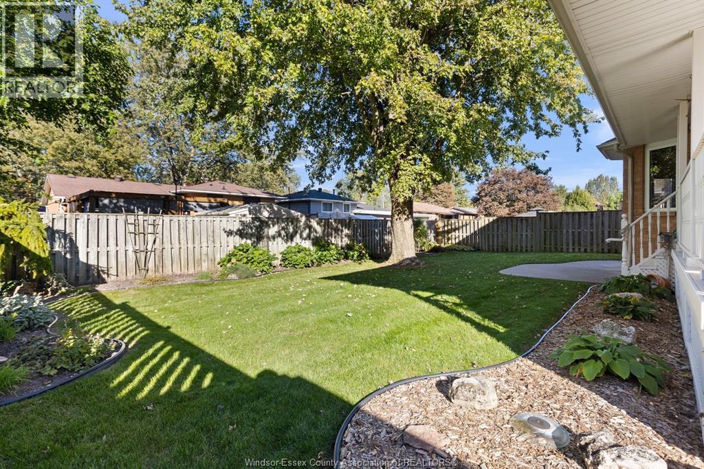 1620 Maple Property Photo 34