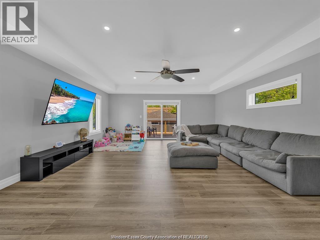 702 Lesperance Road Property Photo 17