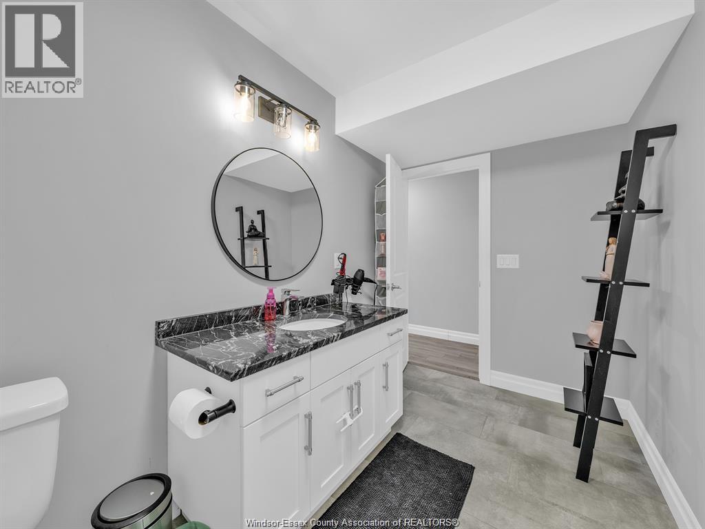 702 Lesperance Road Property Photo 25