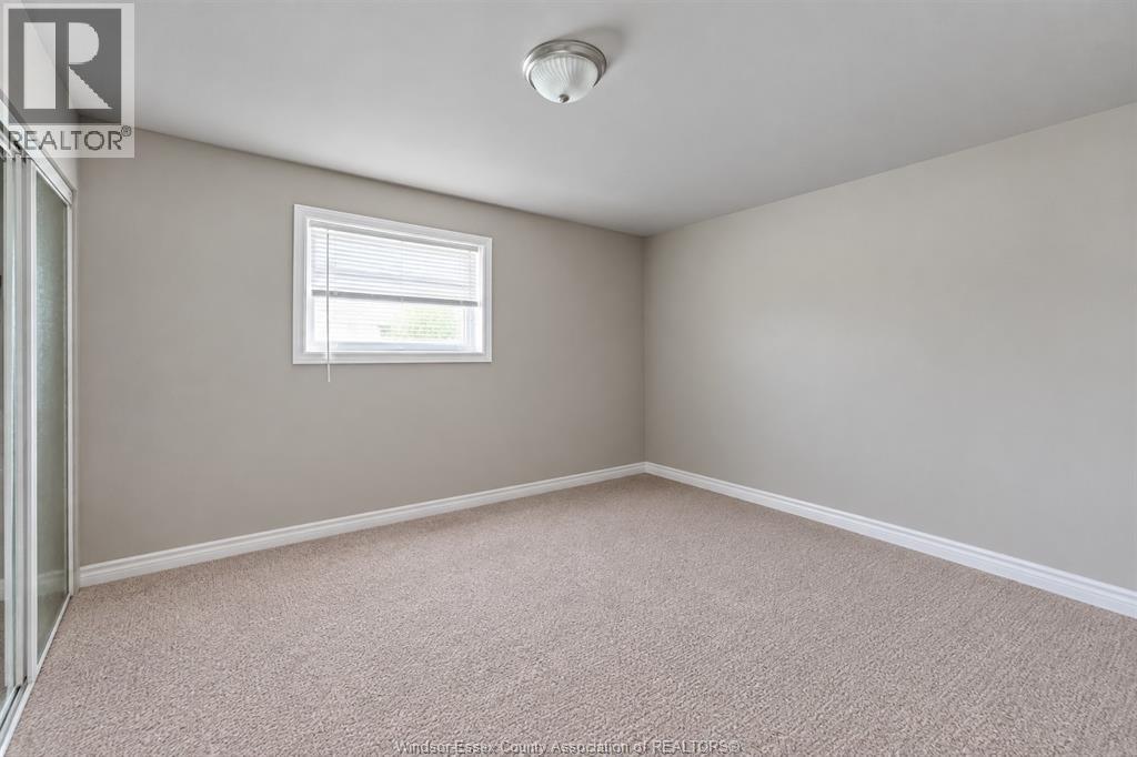 549 Clover Property Photo 8
