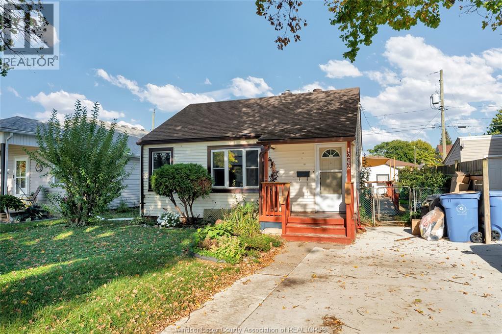 1242 Labadie Property Photo 2