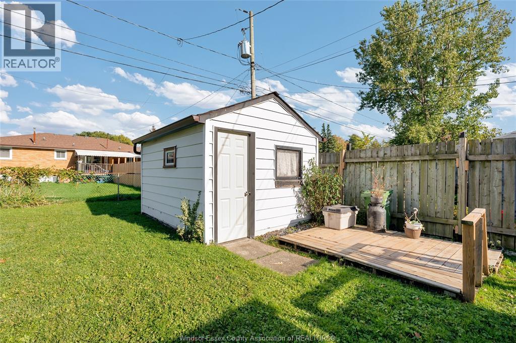 1242 Labadie Property Photo 18