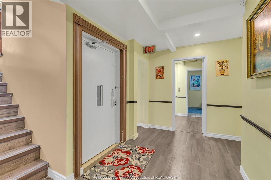 1324 Ouellette Avenue Property Photo 17