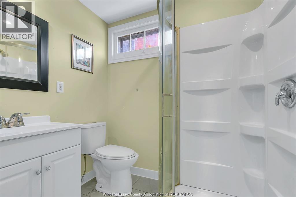 1324 Ouellette Avenue Property Photo 22