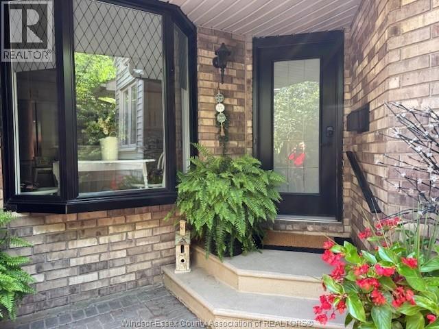 61 REMARK DRIVE Property Photo 1
